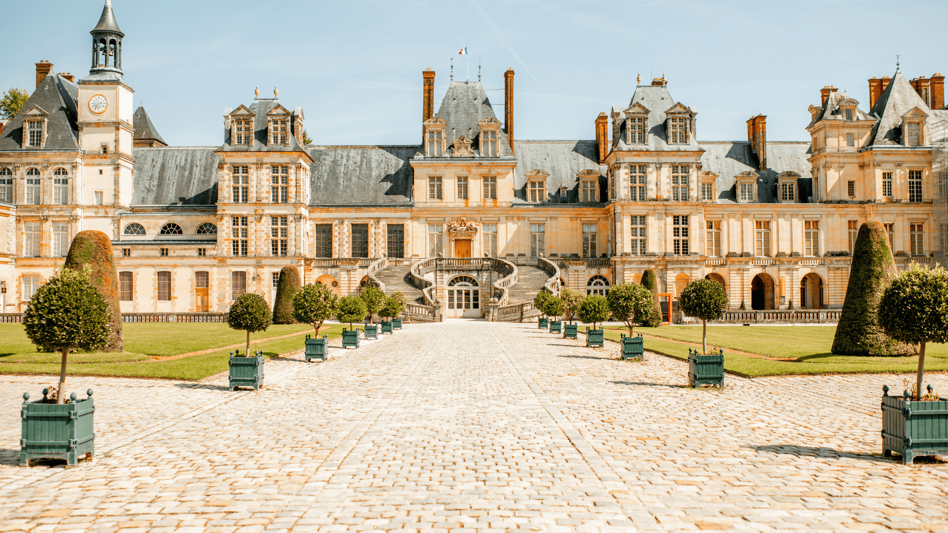 <small>Castelos PERTO DE PARIS </small>Um Passeio Deslumbrante Pela História Francesa