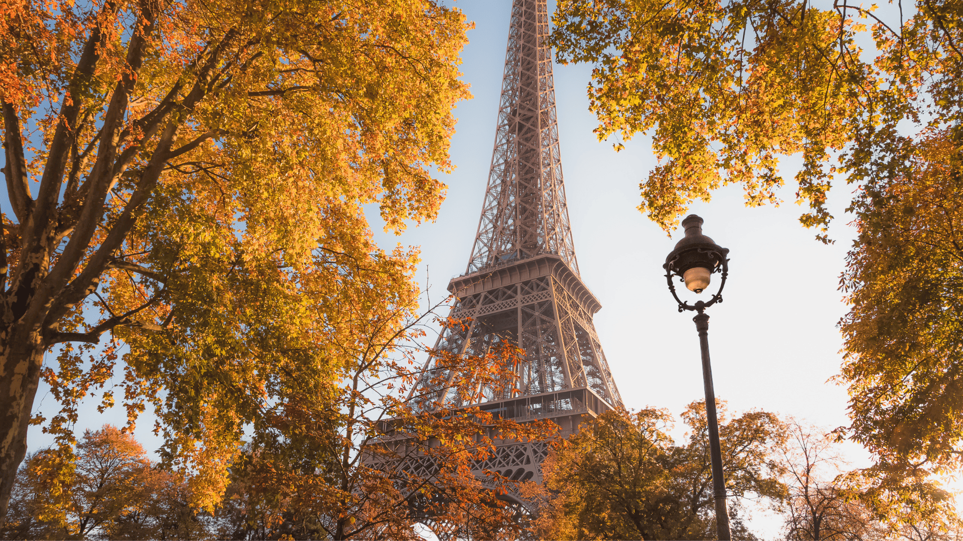 <small>GUIA DE MODA</small> O Que Vestir em Paris no Outono