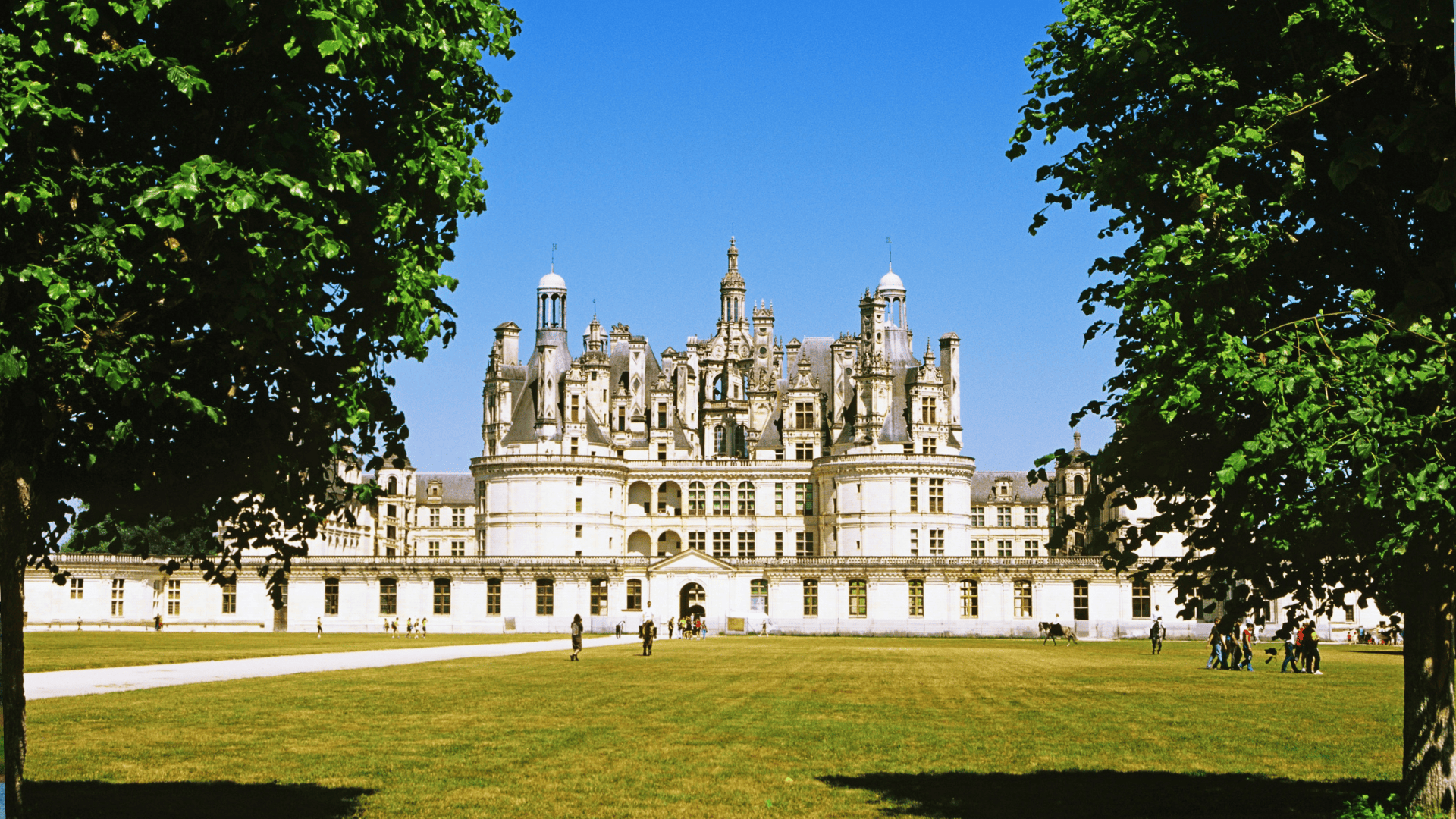 <small>GUIA COMPLETO:</small> Cidades Bate e Volta de Paris Imperdíveis