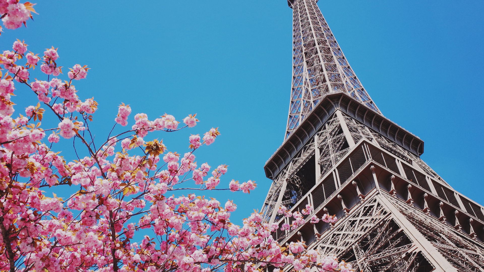 <small>O Que Usar na Primavera em Paris: </small>Guia para Montar Sua Mala