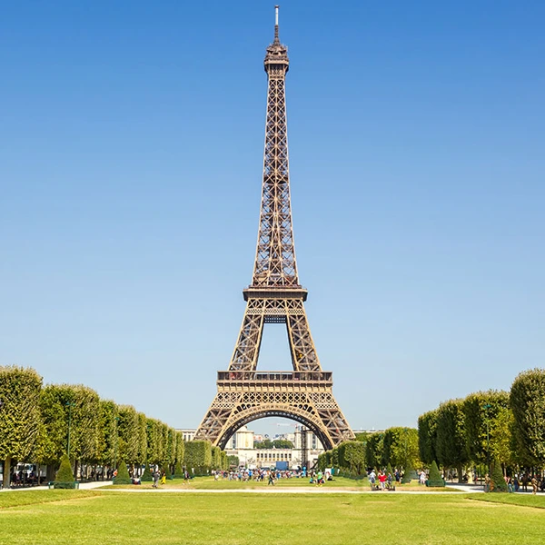 SUBIR NA TORRE EIFFEL