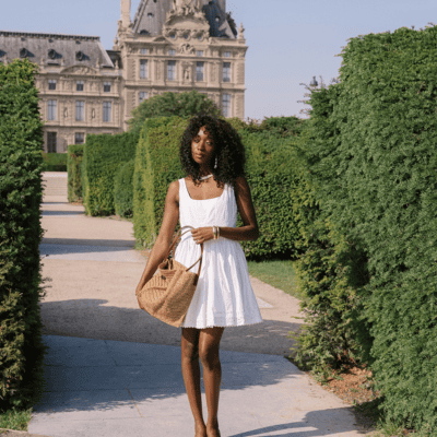Vestido de verão em Paris