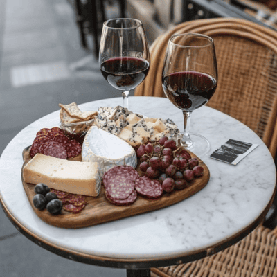 Degustação de vinhos franceses