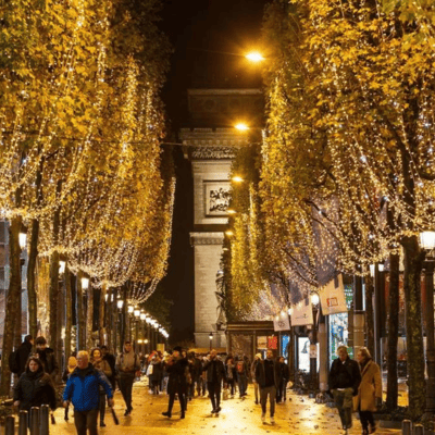 Natal em Paris Champs-Élysées iluminada