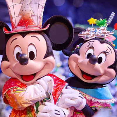 Disneyland Paris no Natal com decoração temática