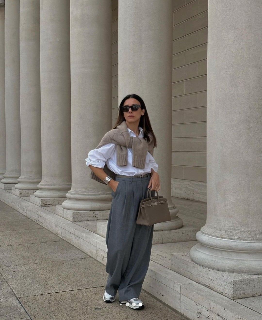 Calça de alfaiataria na primavera em Paris